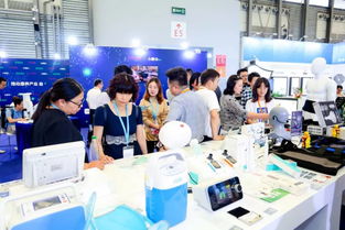 康復(fù)輔具產(chǎn)業(yè)邁向新高度 黃樹賢部長與彭沉雷副市長視察2019老博會(huì)康復(fù)設(shè)備展